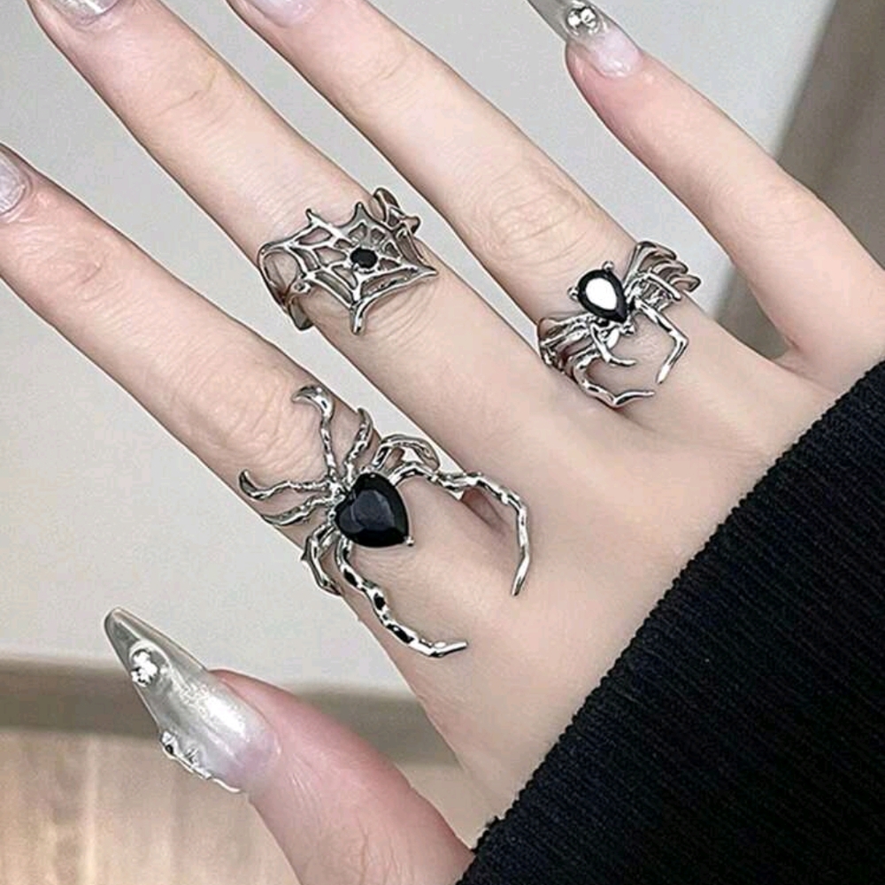 Hot Topic Silver and Black Spider Ring Trio